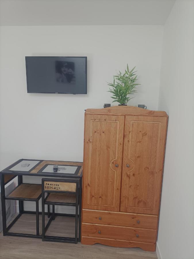Bed and Breakfast 7 Minutes De L'Aeroport Cdg 4 Thieux  Exterior foto